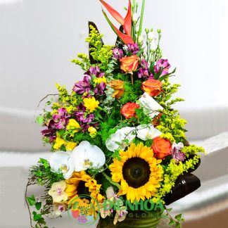 Bình hoa tươi sớm mai