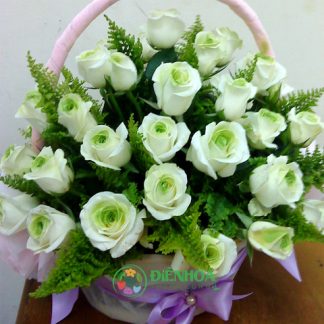 Giỏ hoa hồng xanh tặng sinh nhật