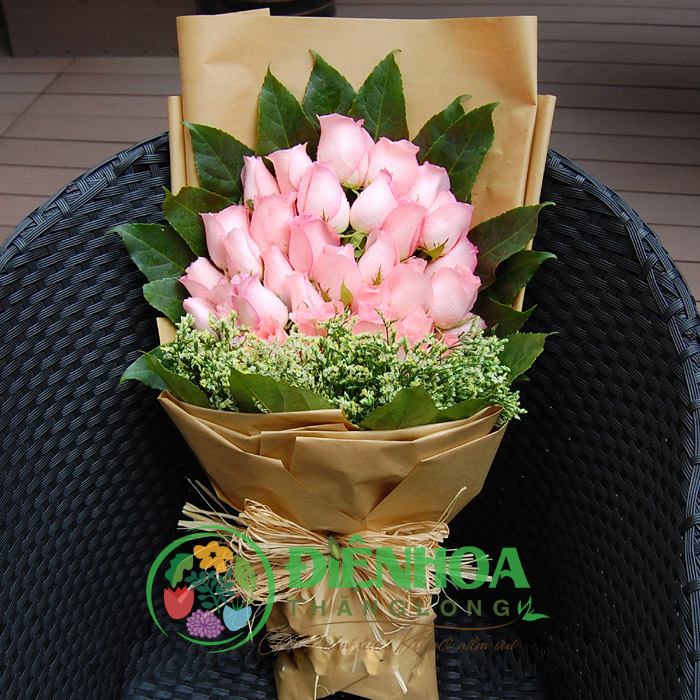 Bó hoa hồng phấn đẹp tặng bạn gái