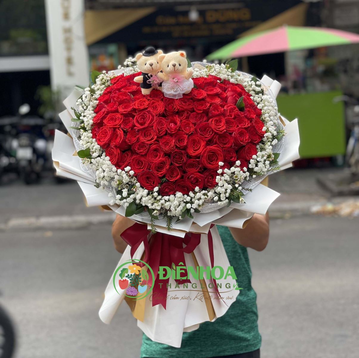 Tặng hoa để truyền tải những thông điệp yêu thương