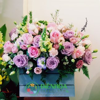 Giỏ hoa hồng xinh xắn